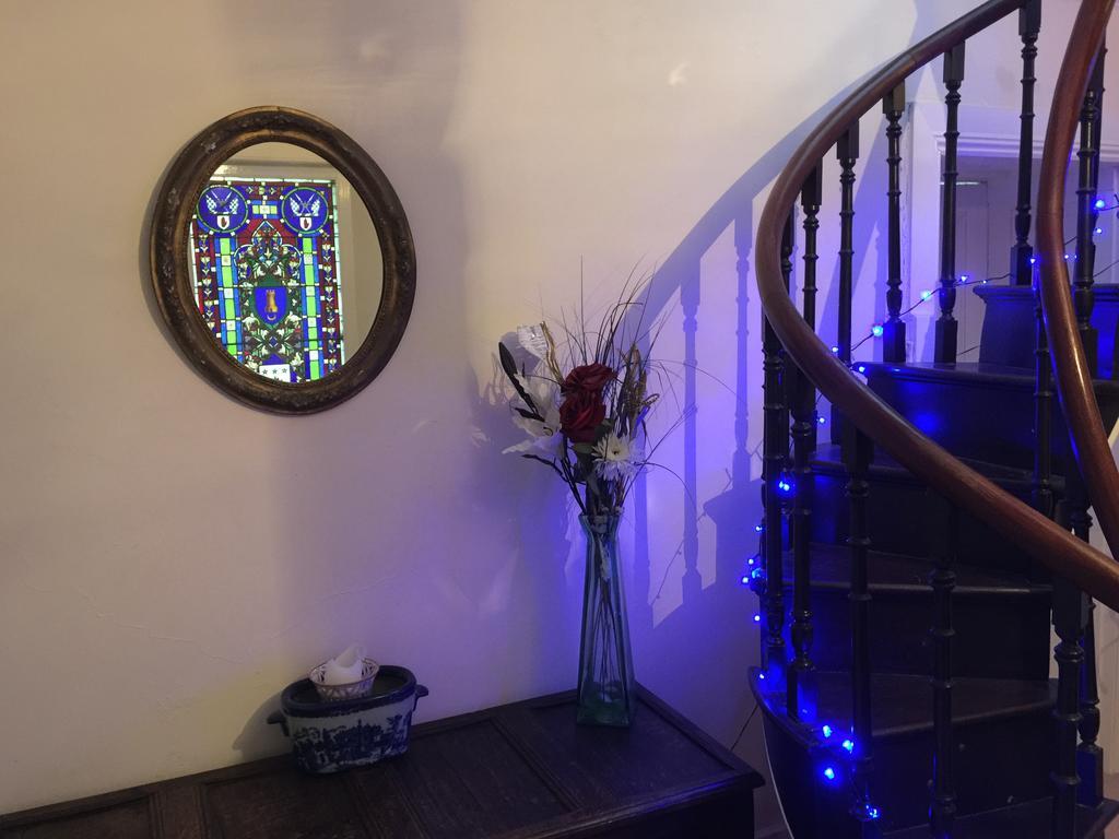 The Priory B&B Whitchurch  エクステリア 写真