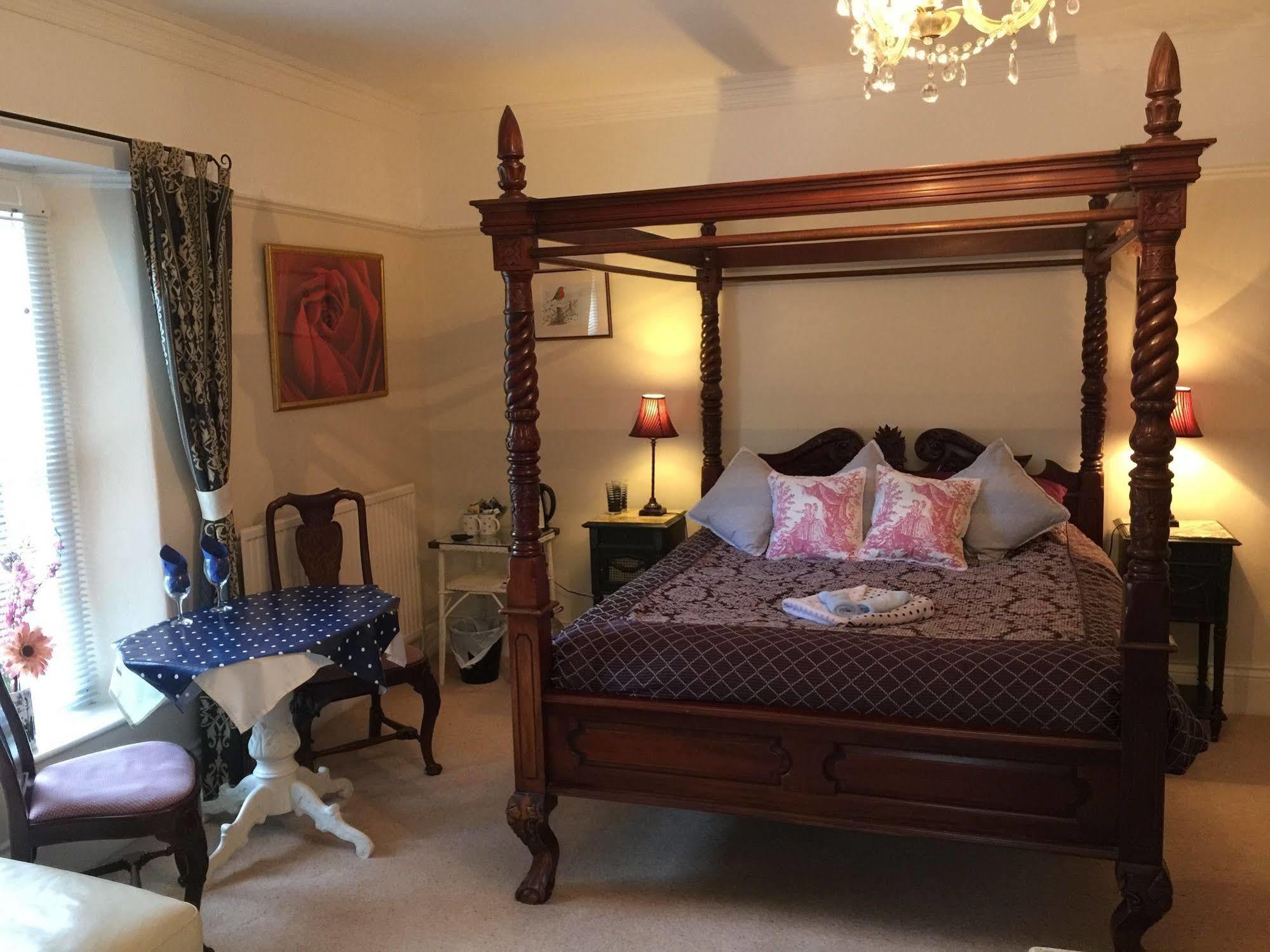 The Priory B&B Whitchurch  エクステリア 写真