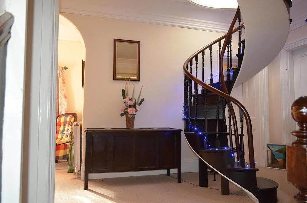 The Priory B&B Whitchurch  エクステリア 写真