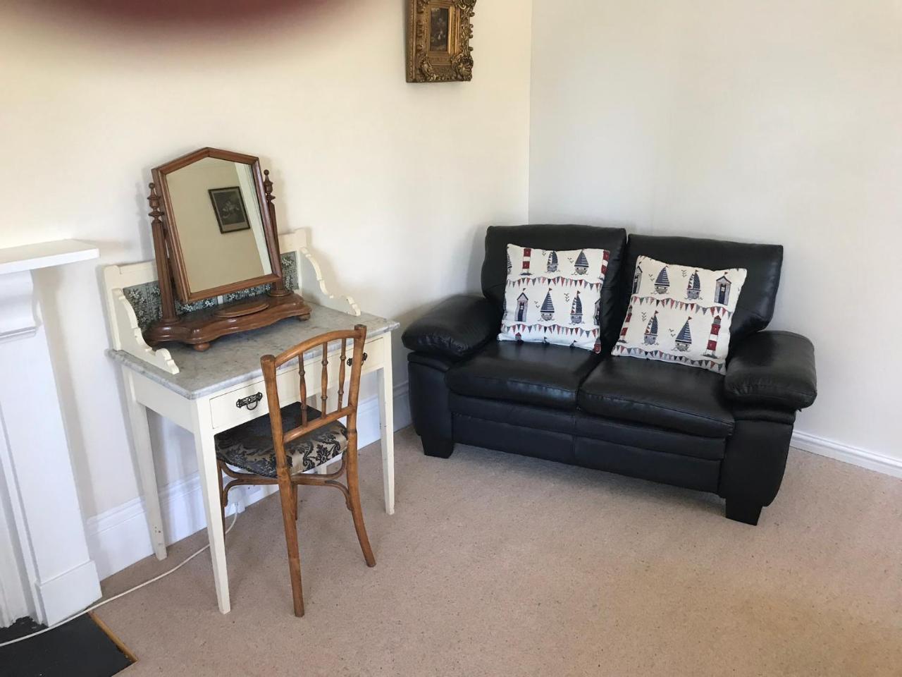 The Priory B&B Whitchurch  エクステリア 写真
