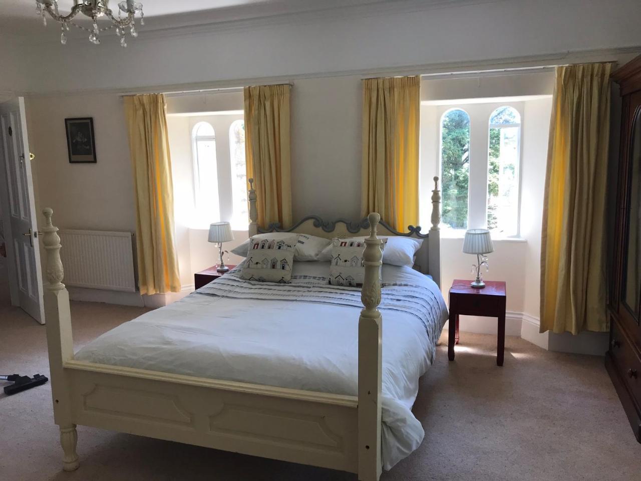 The Priory B&B Whitchurch  エクステリア 写真