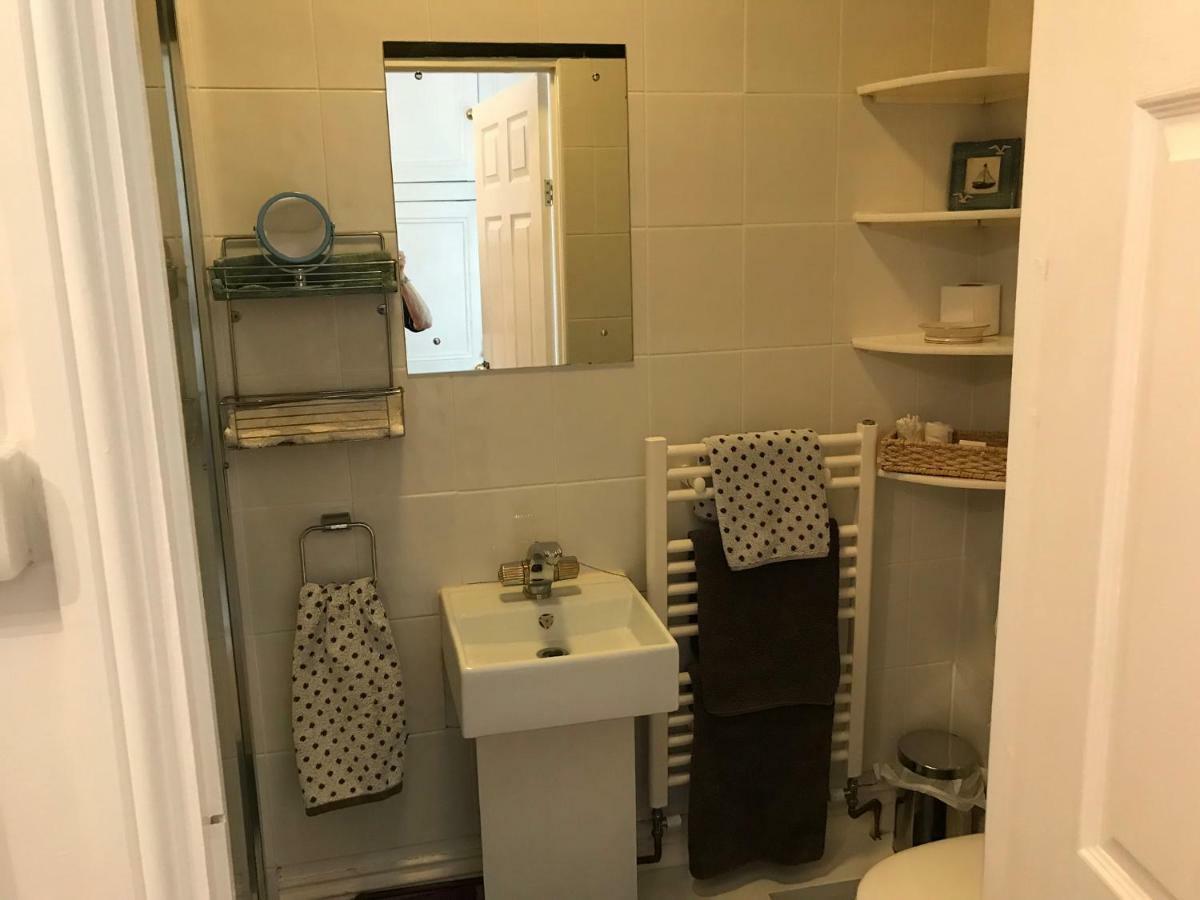 The Priory B&B Whitchurch  エクステリア 写真
